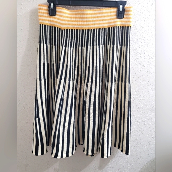 Anthropologie Viola 88 "Piano Keys" skirt, Size Small - Picture 1 of 6